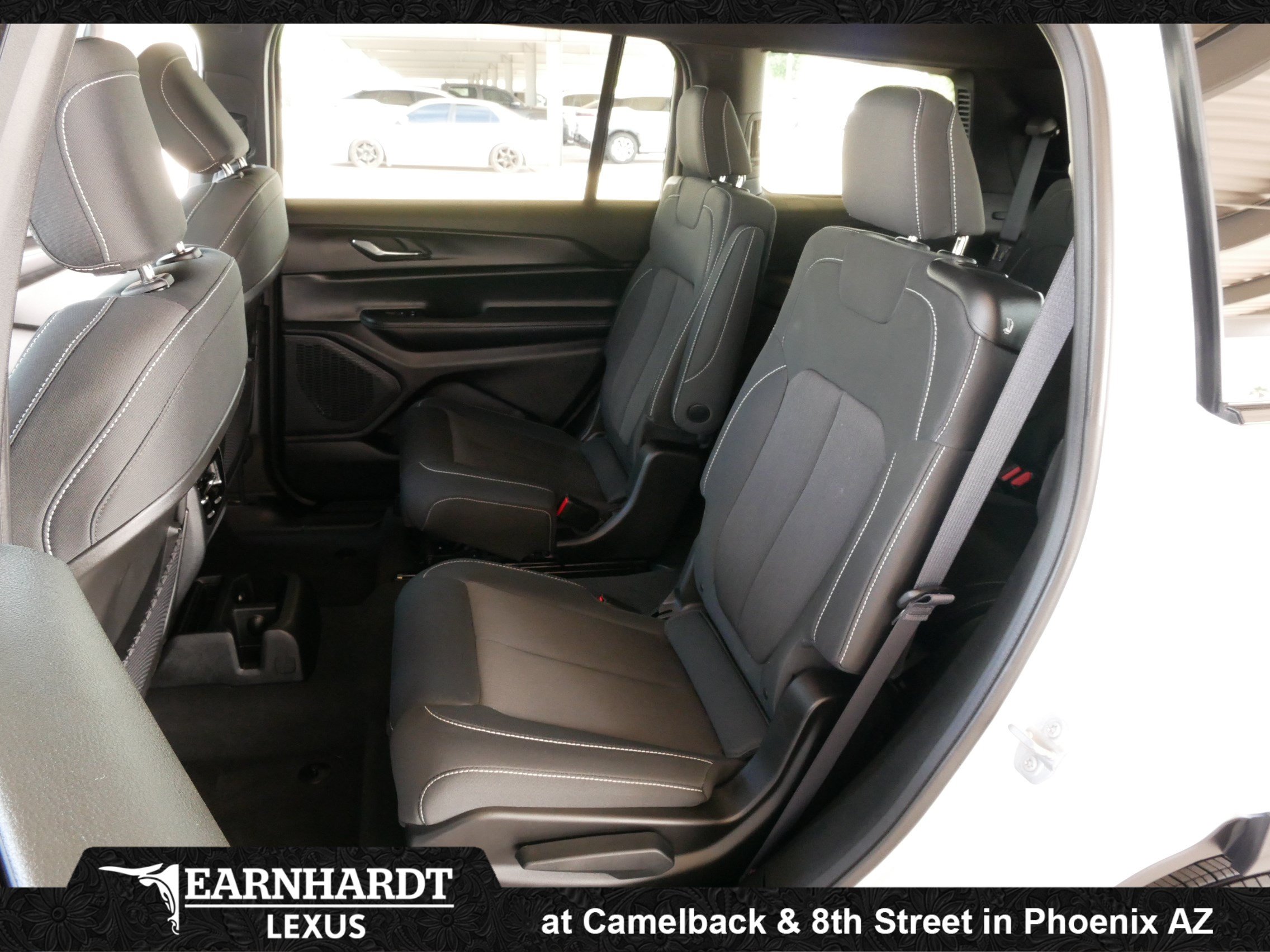 Used 2025 Jeep Grand Cherokee L Laredo RWD image 20