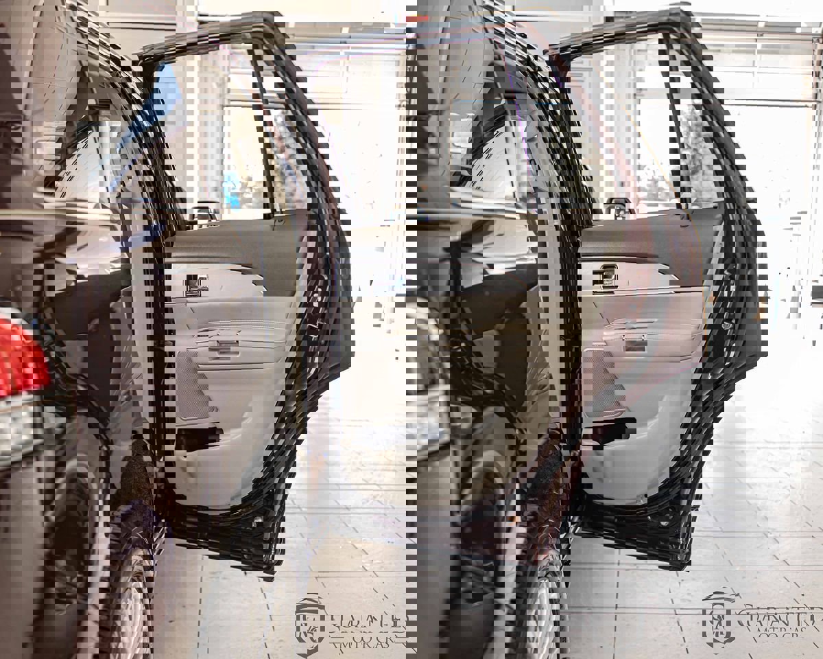 Used 2012 Lincoln MKX FWD image 38