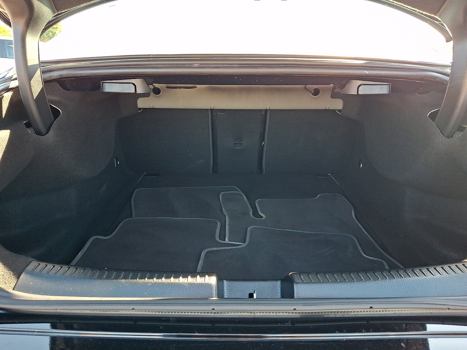 Used 2025 Mercedes-Benz CLA 250 4MATIC image 29