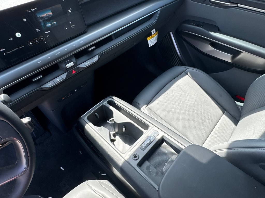New 2024 Kia EV9 Light RWD image 31