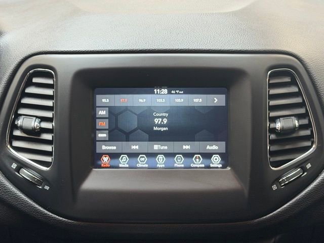 Used 2020 Jeep Compass Latitude image 13