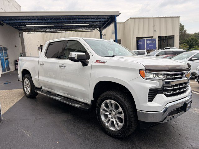Used 2023 Chevrolet Silverado 1500 LTZ AWD/4WD image 10