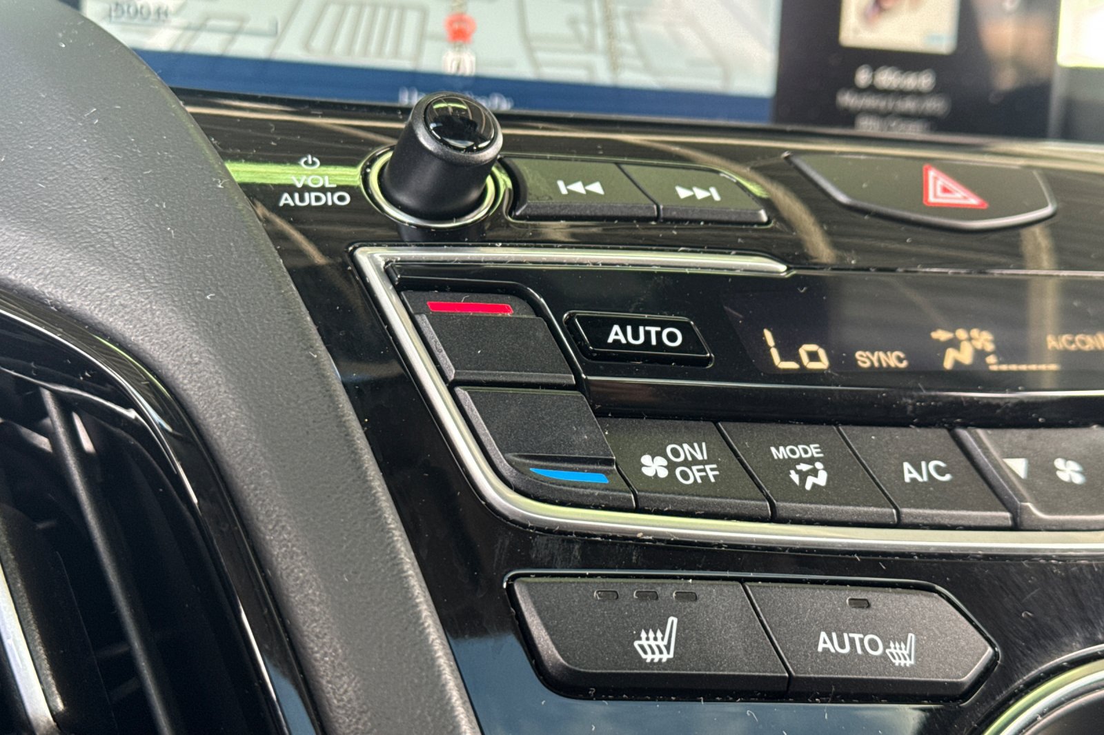 Used 2025 Acura RDX w/ Technology Package AWD/4WD image 29