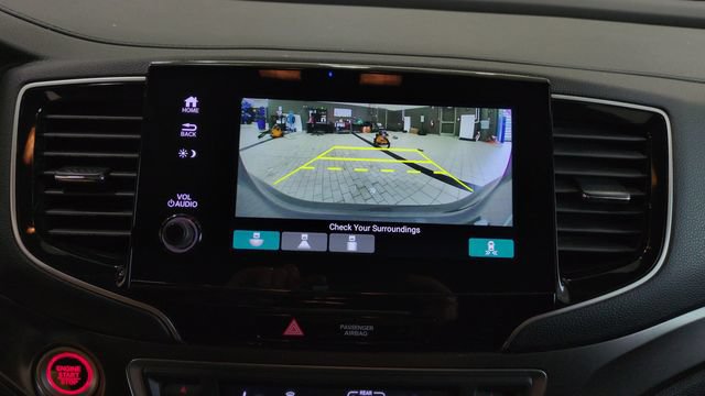 Used 2022 Honda Pilot Sport image 17