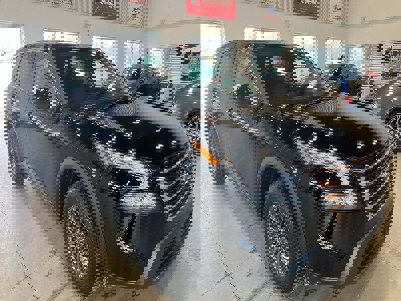 Used 2026 Nissan Rogue SV image 3