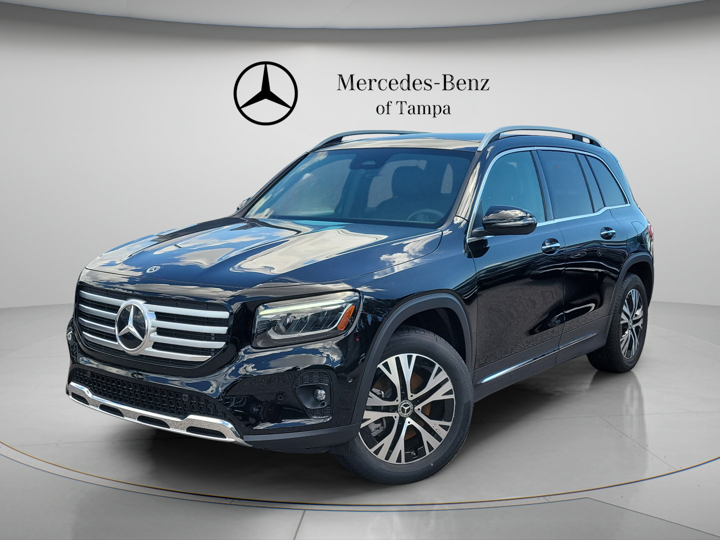 Used 2024 Mercedes-Benz GLB 250 image 1