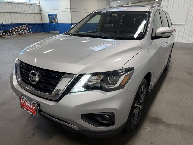Used 2020 Nissan Pathfinder Platinum image 7