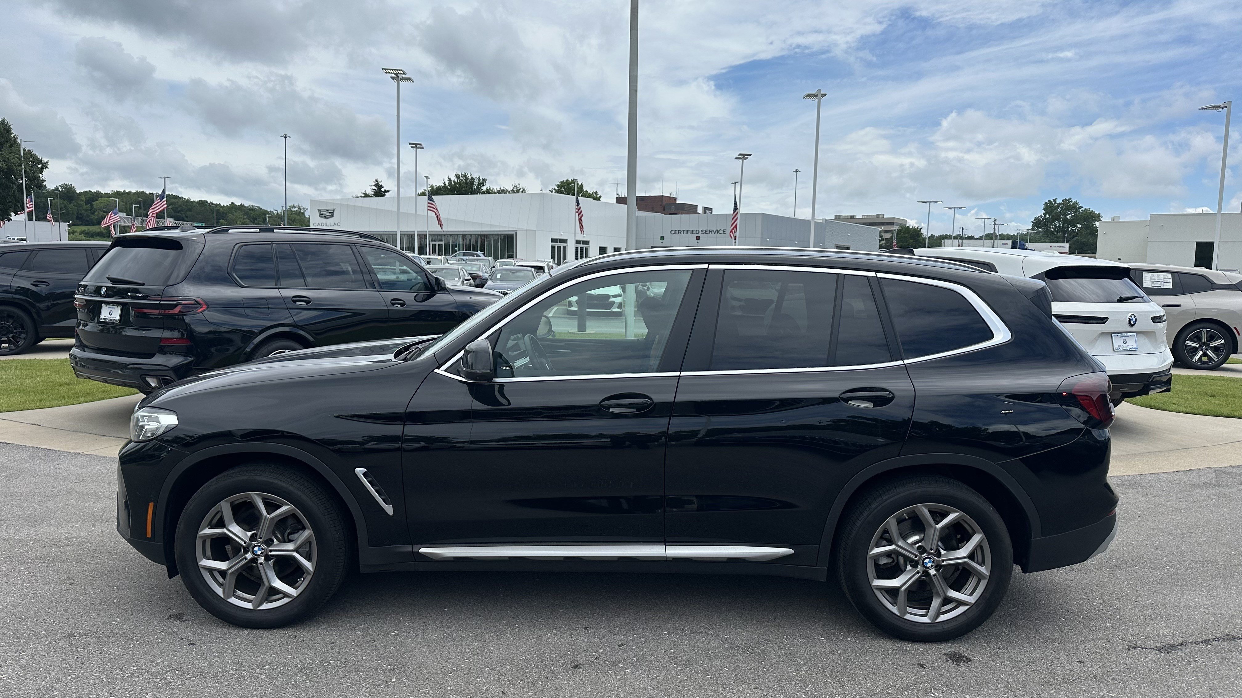 Used 2024 BMW X3 xDrive30i w/ Premium Package AWD/4WD image 7