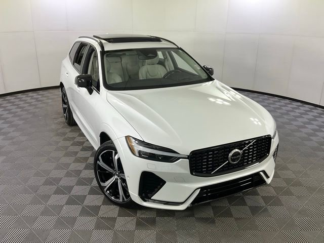 Used 2025 Volvo XC60 B5 Ultra w/ Protection Package Premier image 41