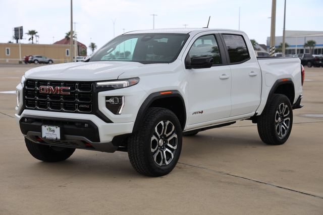 Used 2024 GMC Canyon AT4 w/ Canyon Safety Plus Package AWD/4WD image 3