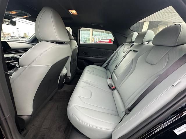 New 2025 Hyundai Elantra Limited image 10