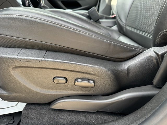 Used 2022 Buick Encore Preferred w/ Safety Package image 12