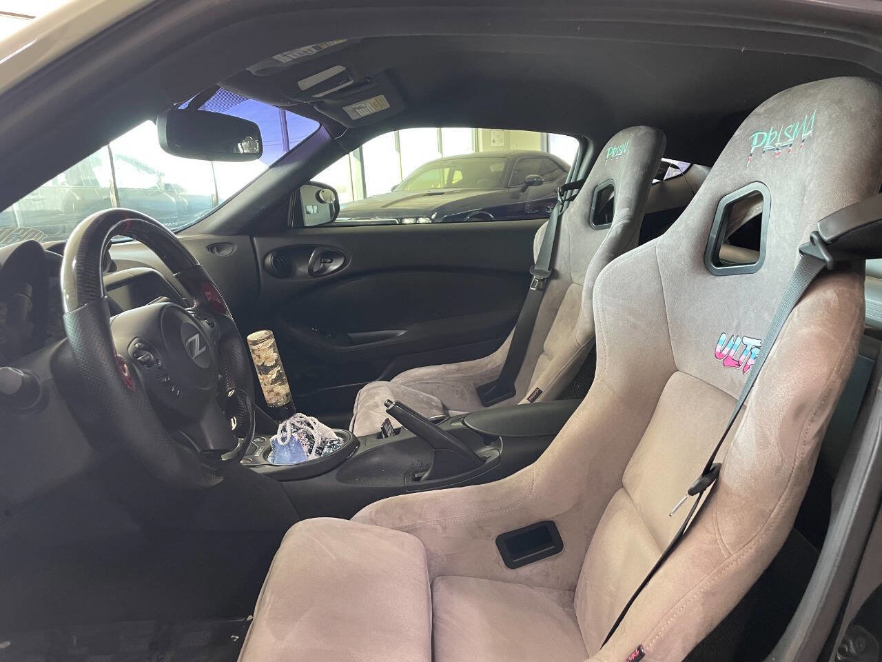 Used 2015 Nissan 370Z NISMO image 14