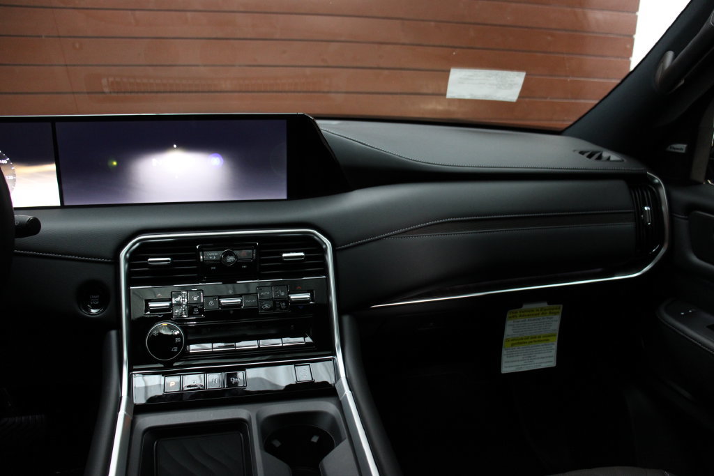 New 2026 Nissan Armada Platinum w/ Convenience Package RWD image 15