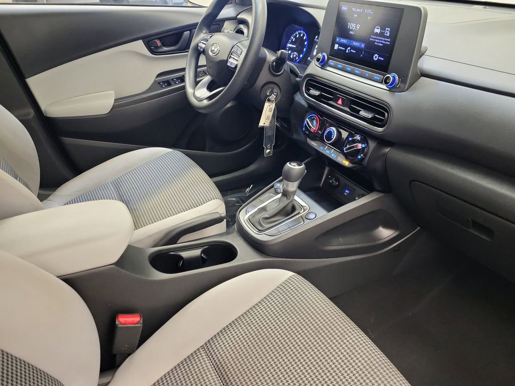 Used 2022 Hyundai Kona SE w/ Cargo Package AWD/4WD image 18