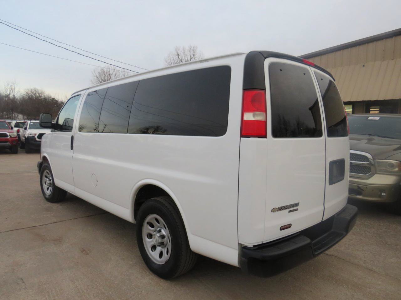 Used 2014 Chevrolet Express 1500 LS RWD image 7