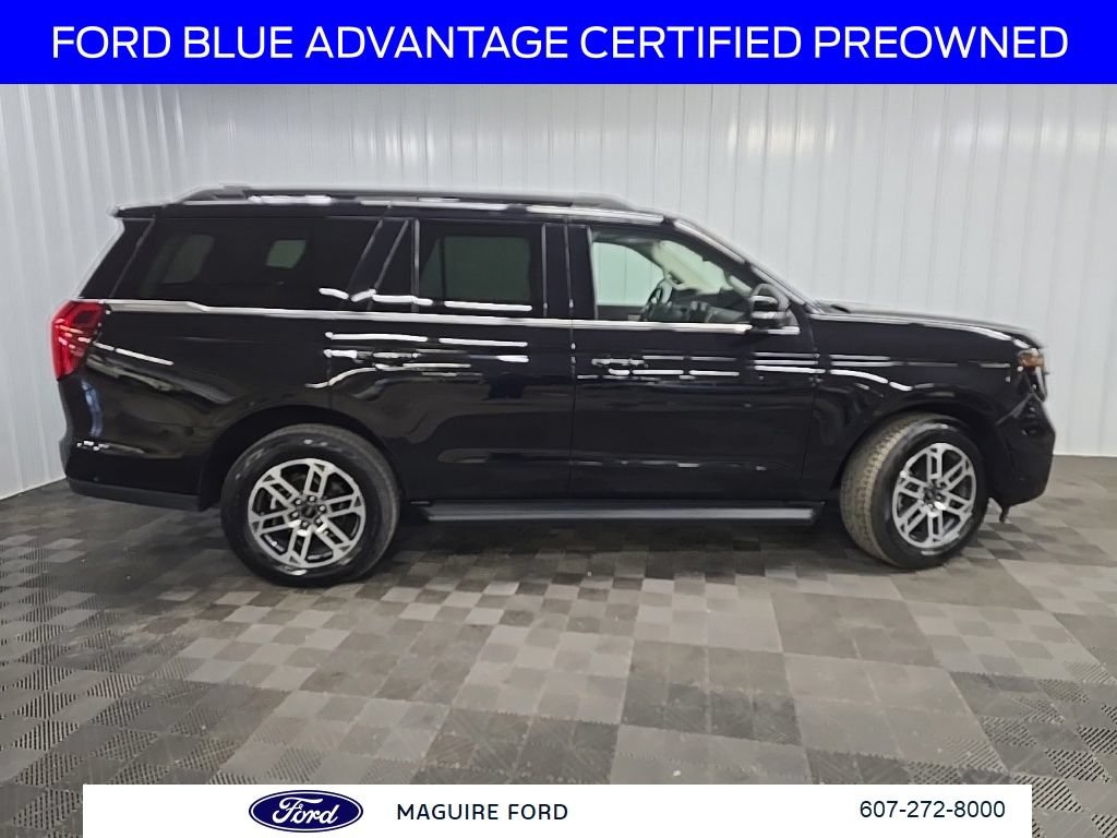 Certified 2025 Ford Expedition Active AWD/4WD image 3