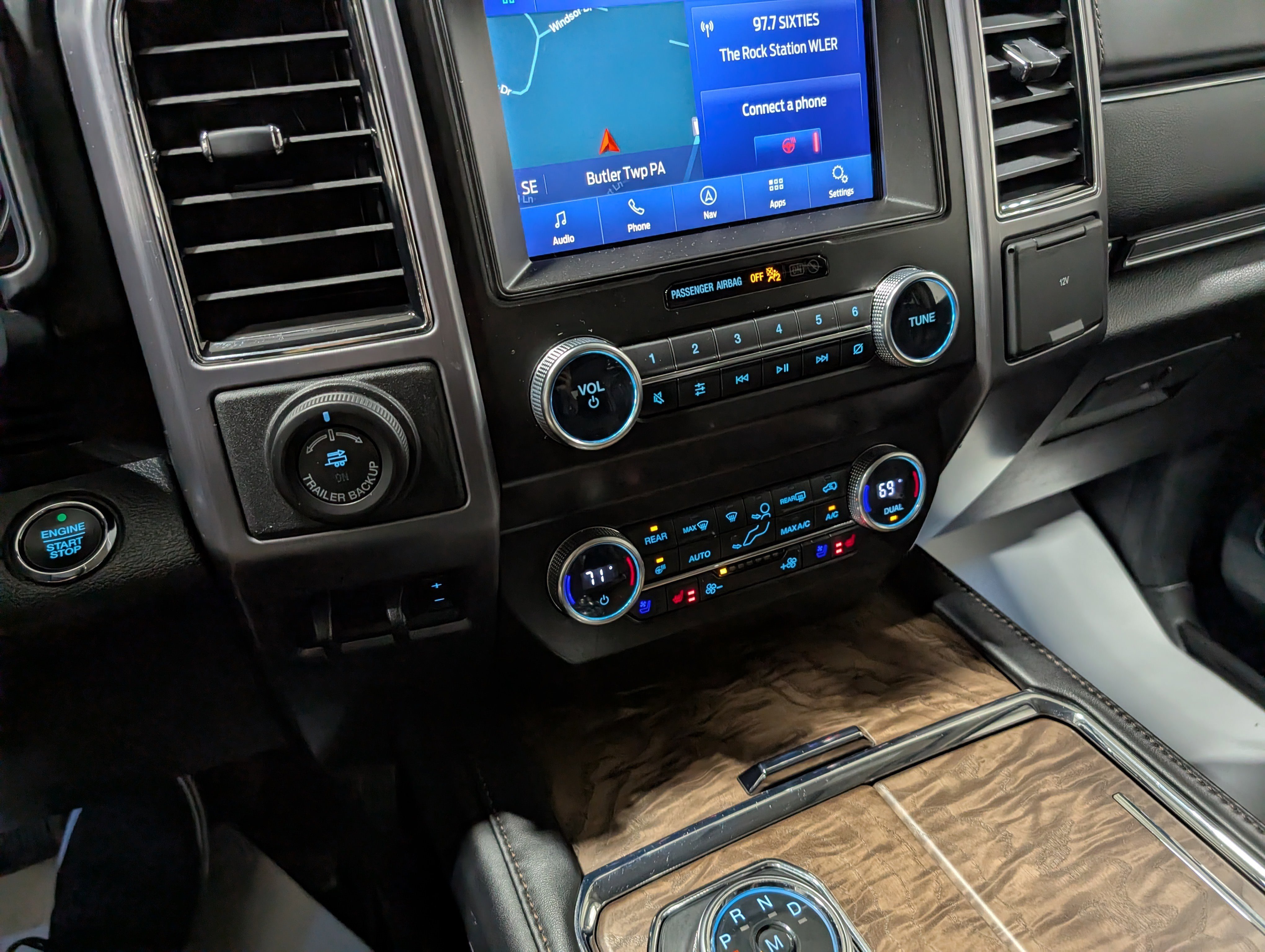 Used 2020 Ford Expedition Platinum AWD/4WD image 23