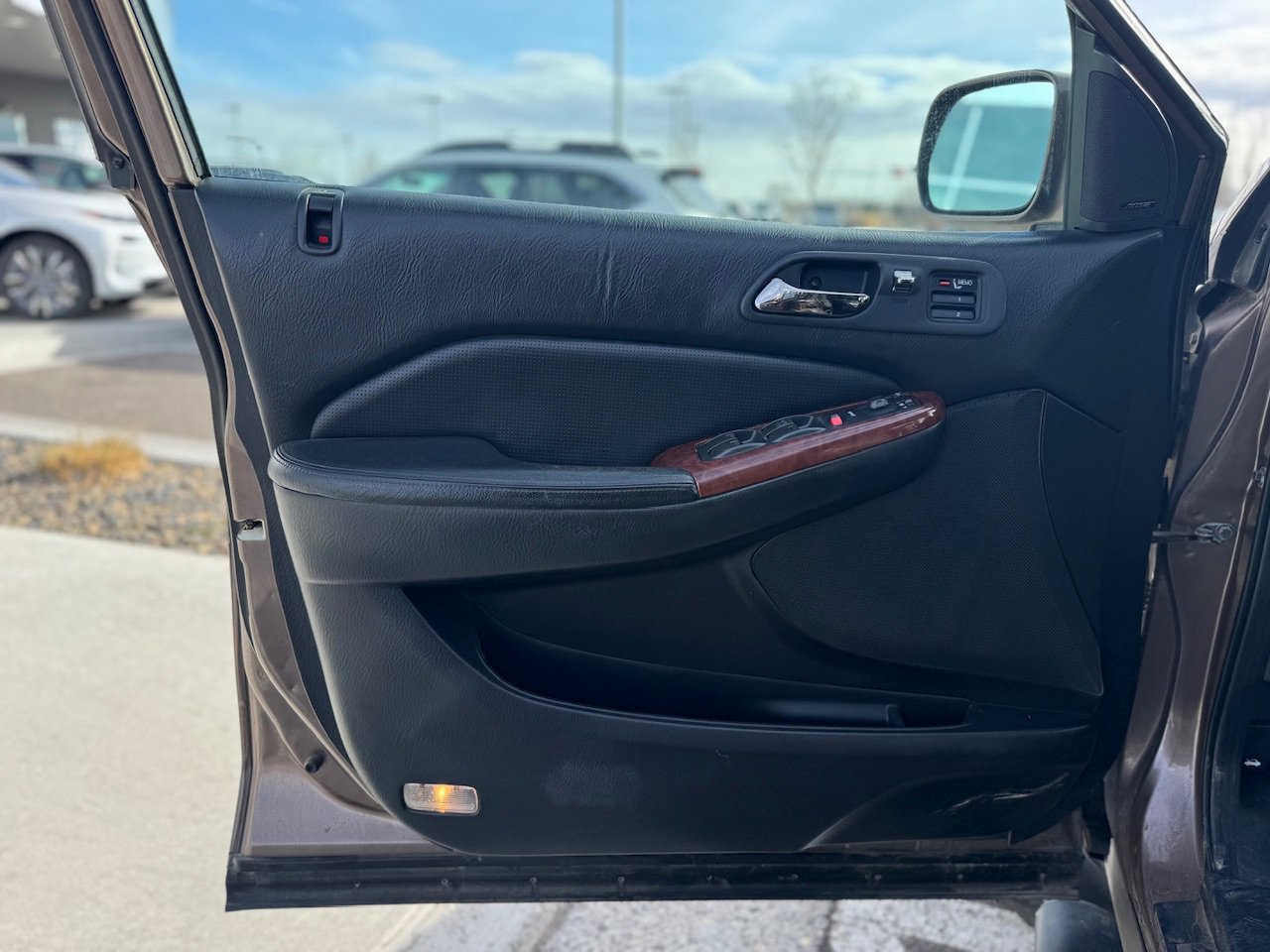 Used 2004 Acura MDX Touring image 9