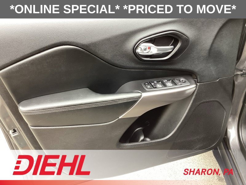 Used 2020 Jeep Cherokee Latitude Lux w/ Trailer Tow Group AWD/4WD image 21