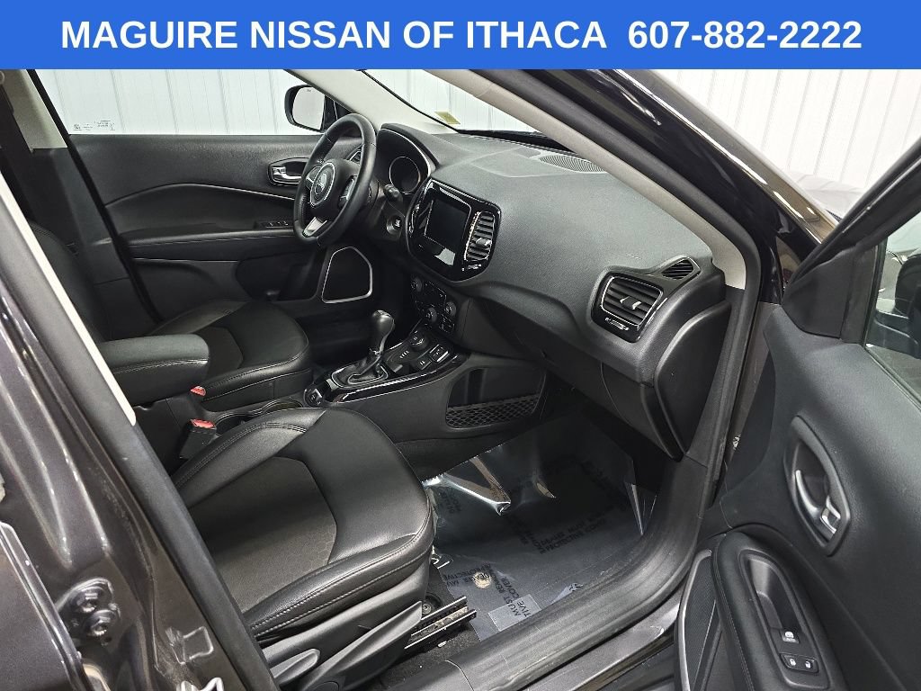 Used 2020 Jeep Compass Latitude AWD/4WD image 15