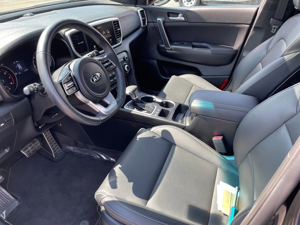 Used 2022 Kia Sportage Nightfall Edition image 4