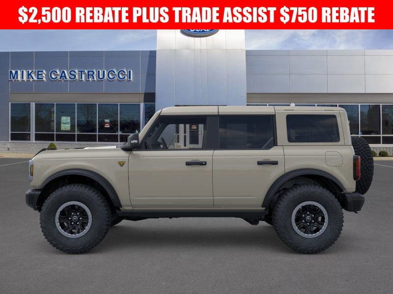 New 2025 Ford Bronco Badlands image 3