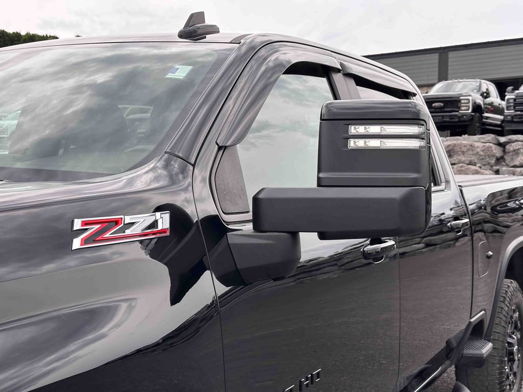 Used 2022 Chevrolet Silverado 2500 LTZ w/ LTZ Plus Package AWD/4WD image 10