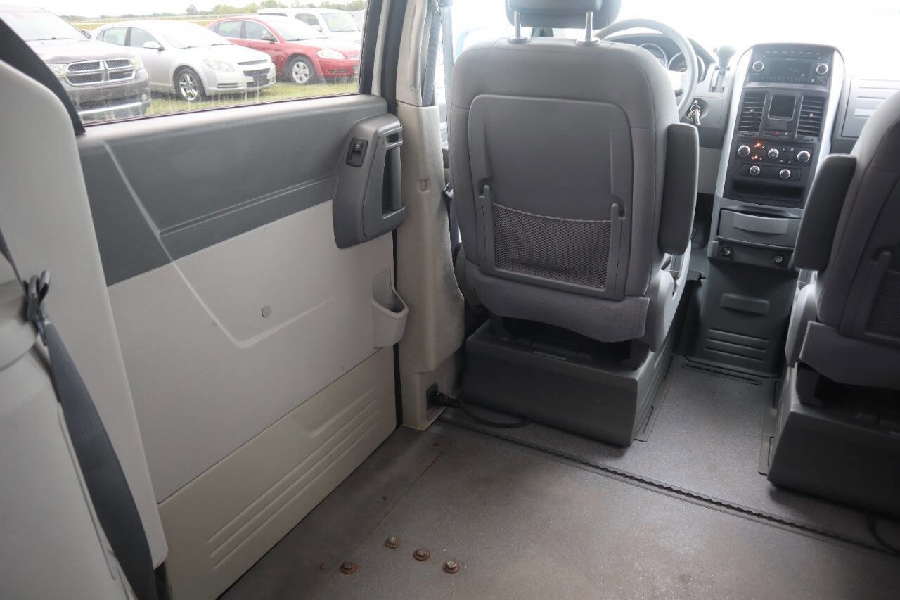 Used 2010 Dodge Grand Caravan SE w/ Popular Equipment Group FWD image 29