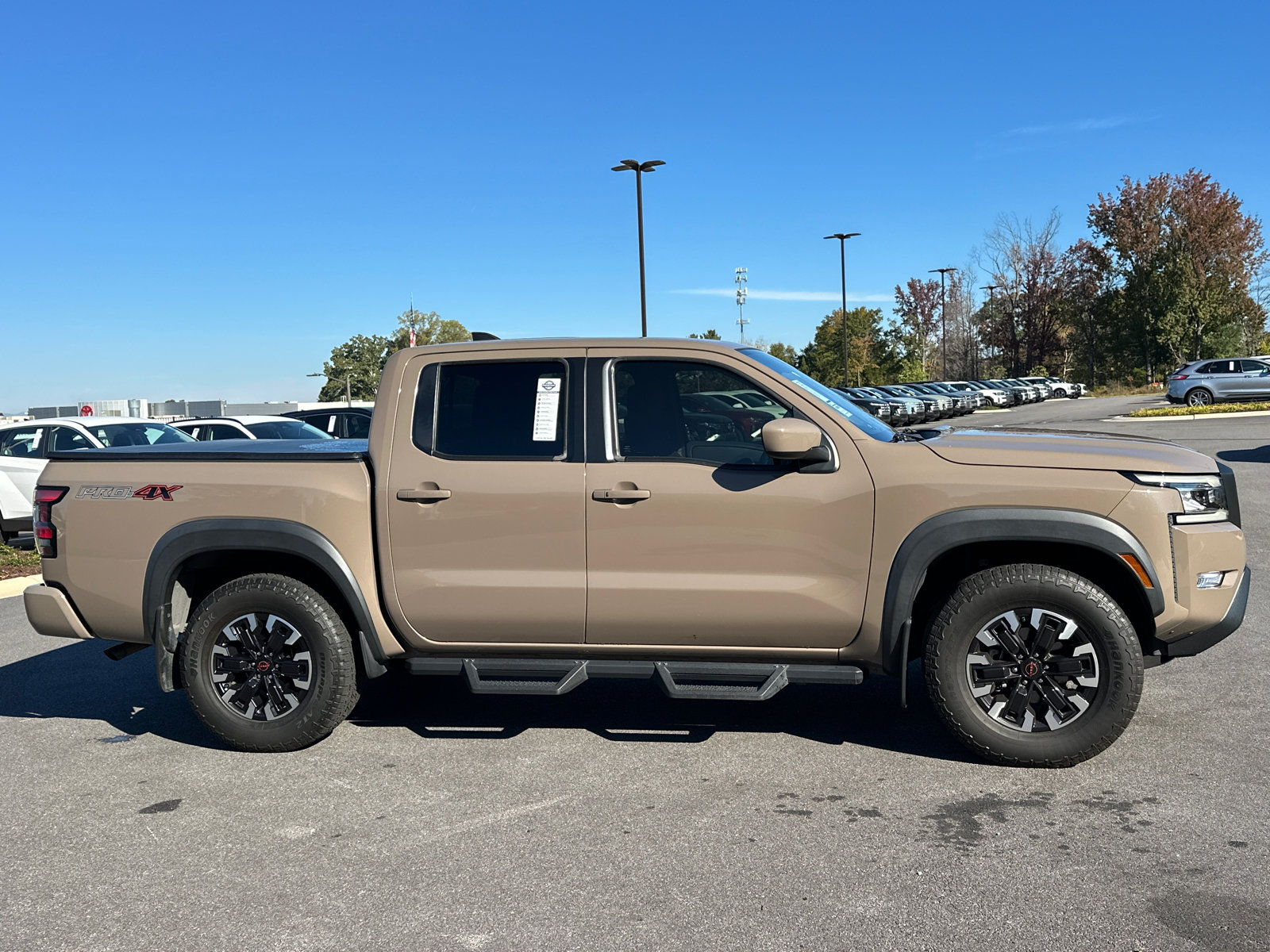 Used 2023 Nissan Frontier PRO-4X w/ Tow Package AWD/4WD image 9