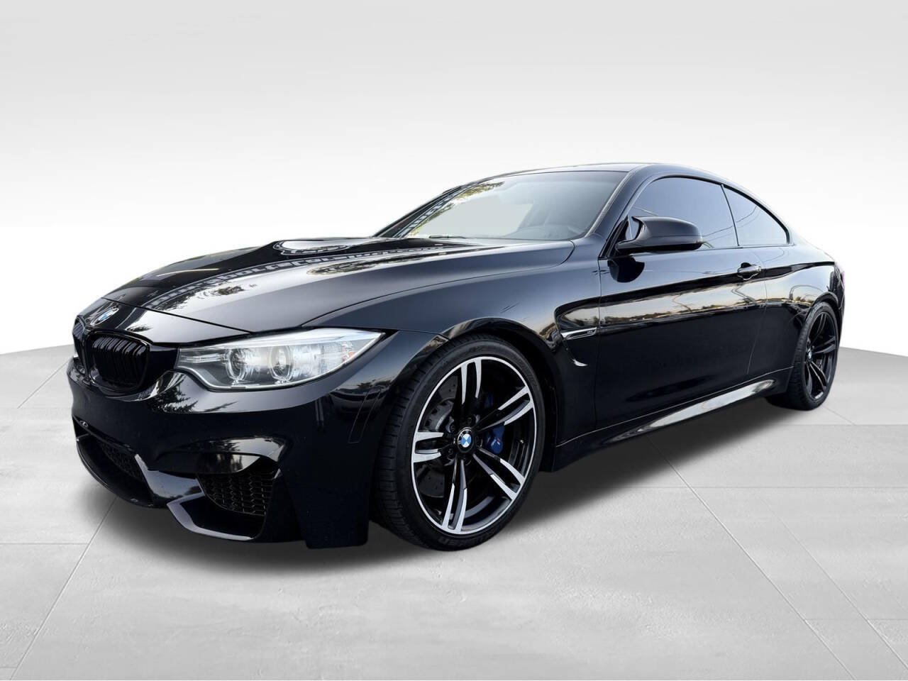 Used 2015 BMW M4 Coupe RWD image 4