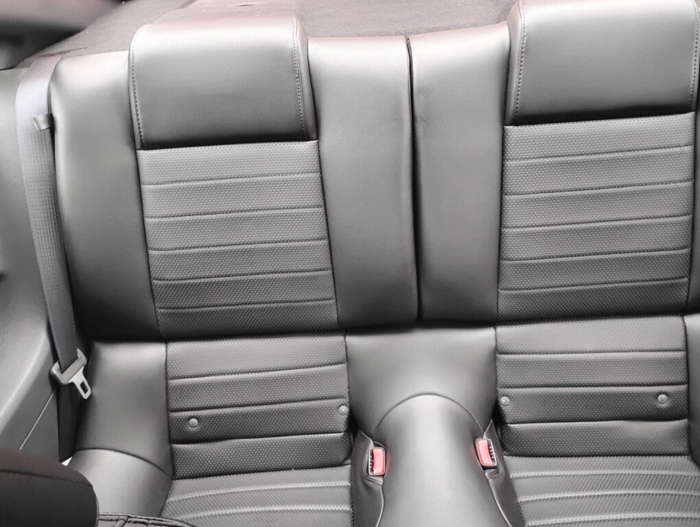 Used 2006 Ford Mustang GT Premium RWD image 10