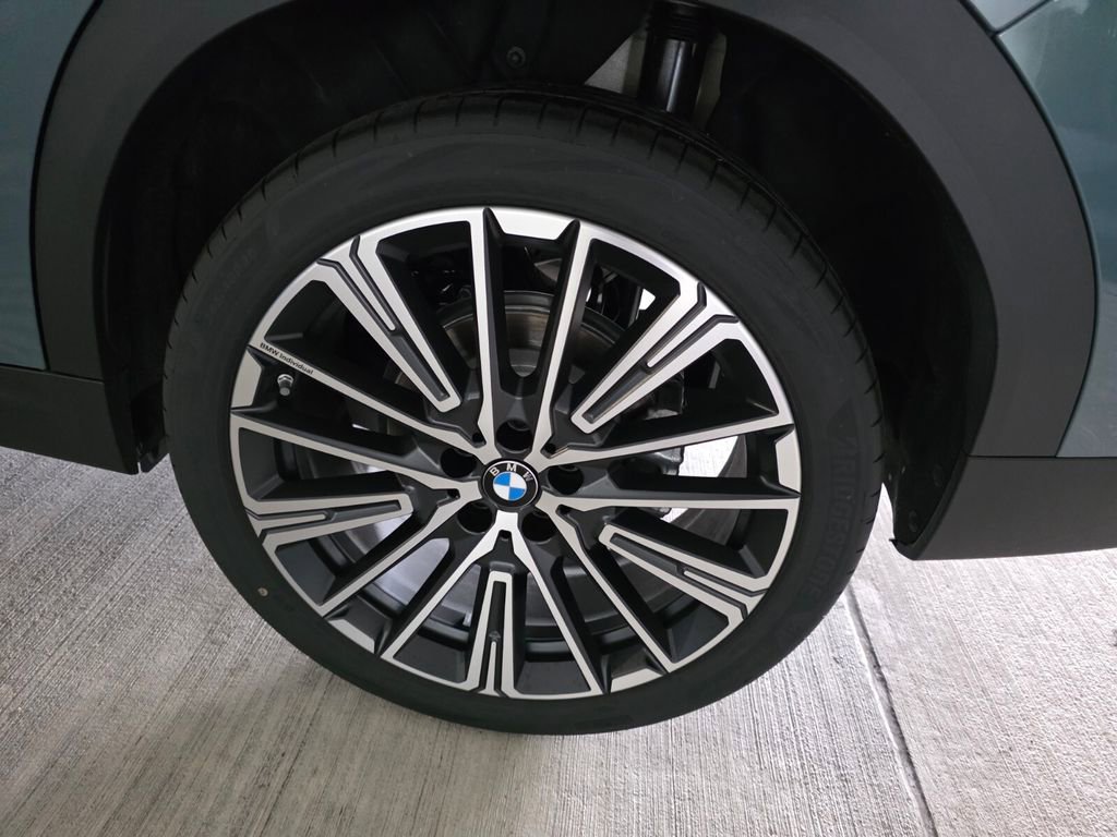New 2026 BMW X2 xDrive28i w/ Convenience Package image 12