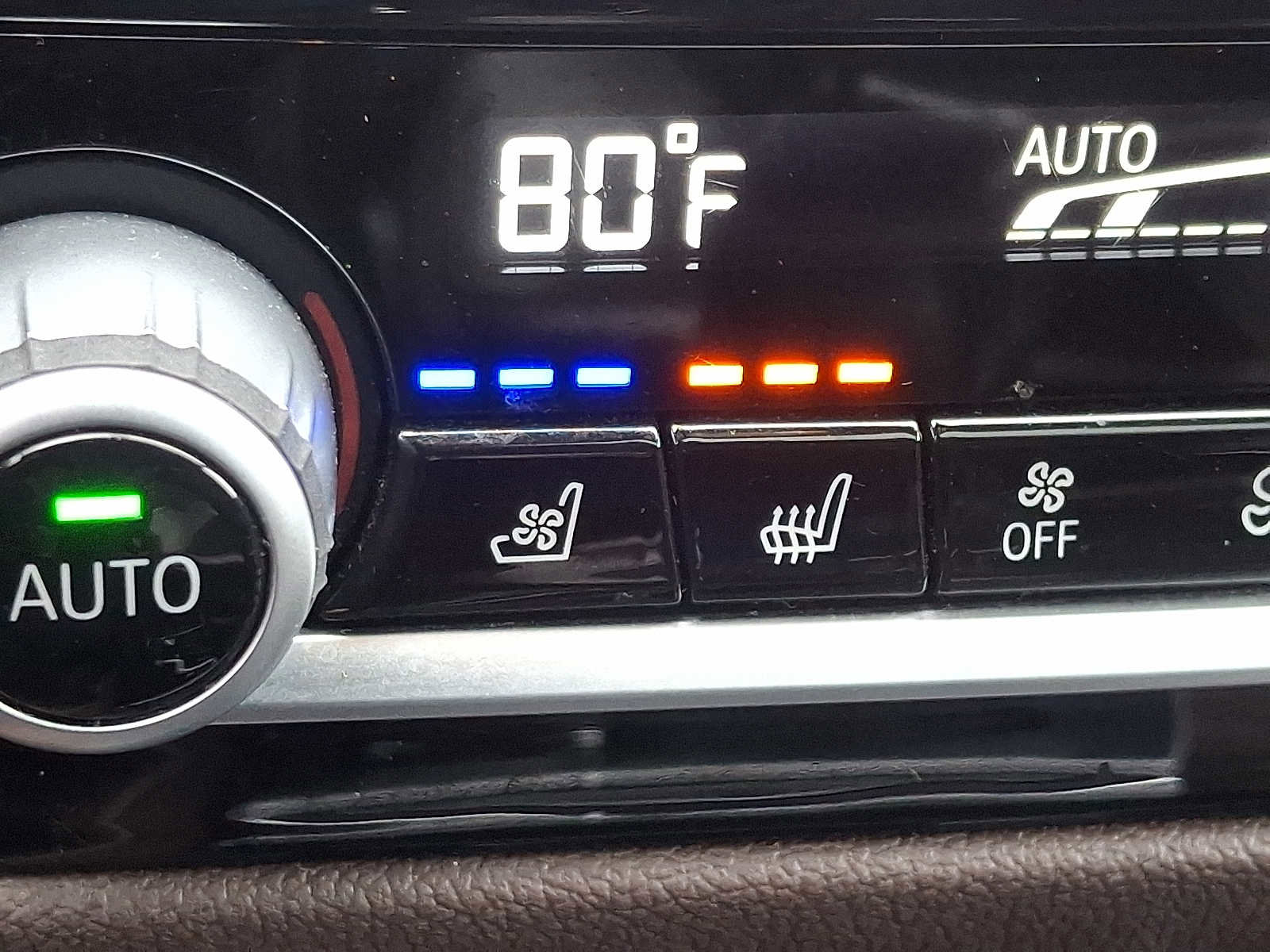 Certified 2022 BMW 540i xDrive w/ M Sport Package image 25