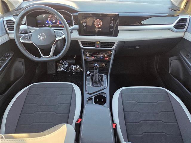 New 2026 Volkswagen Taos SE FWD image 14