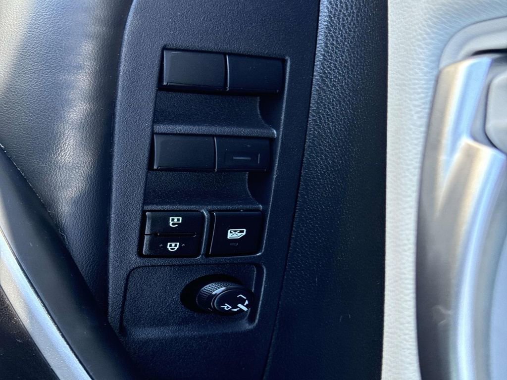 Used 2024 Toyota Corolla SE image 19