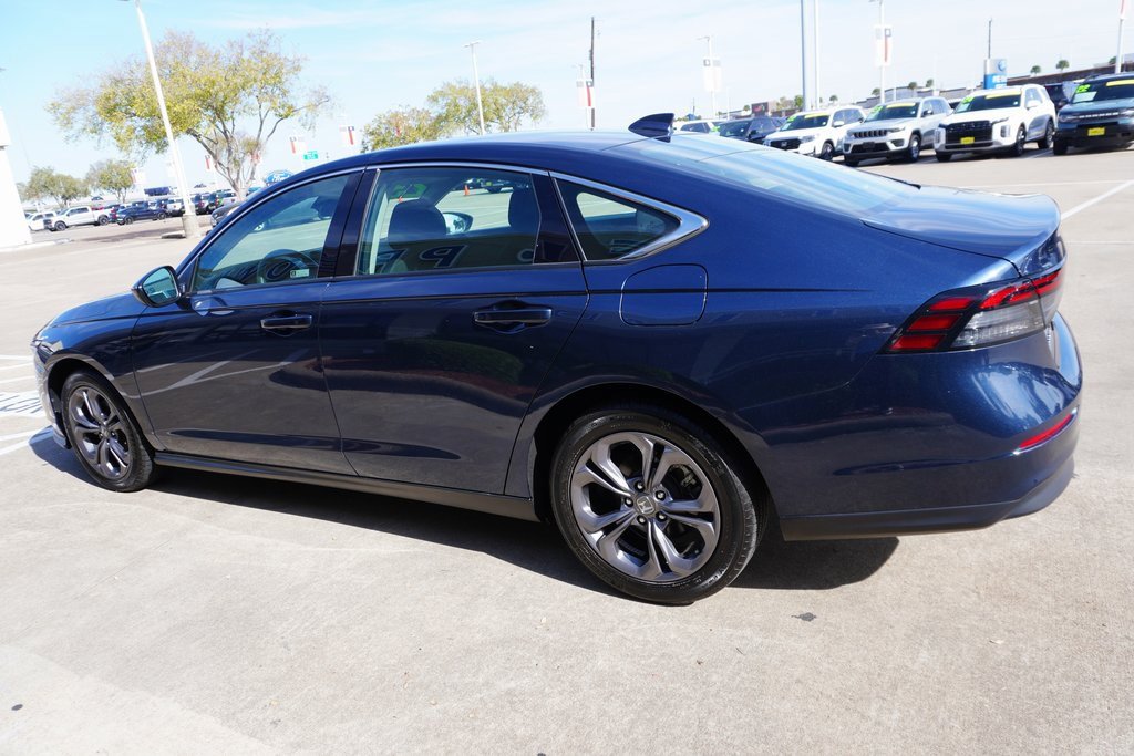 Used 2023 Honda Accord EX image 5