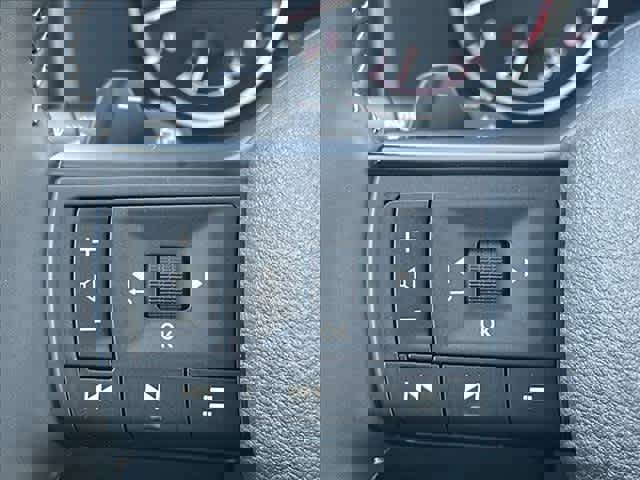 Used 2026 Nissan Rogue SV image 18