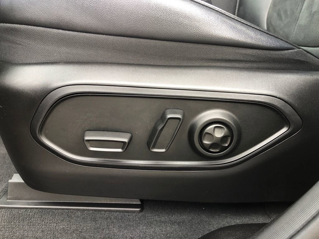 Certified 2024 Jeep Grand Cherokee L Altitude image 21