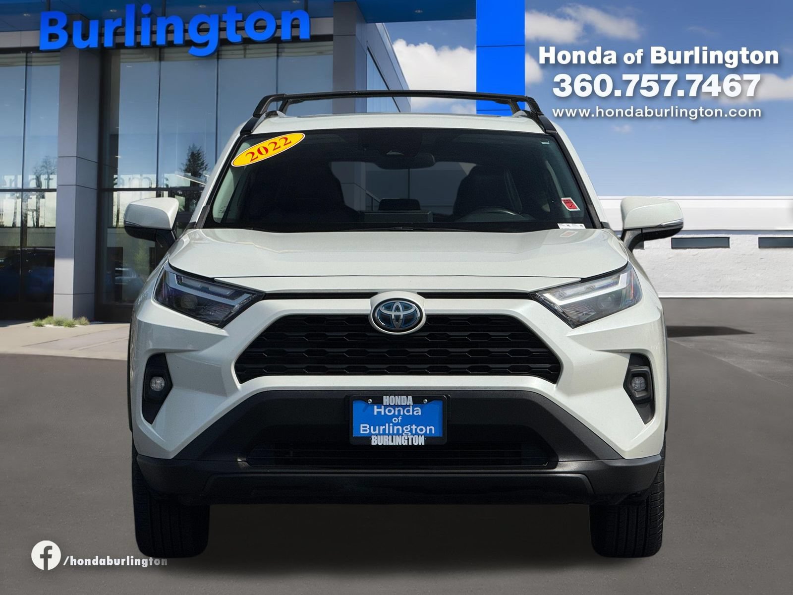 Used 2022 Toyota RAV4 XLE Premium AWD/4WD image 10