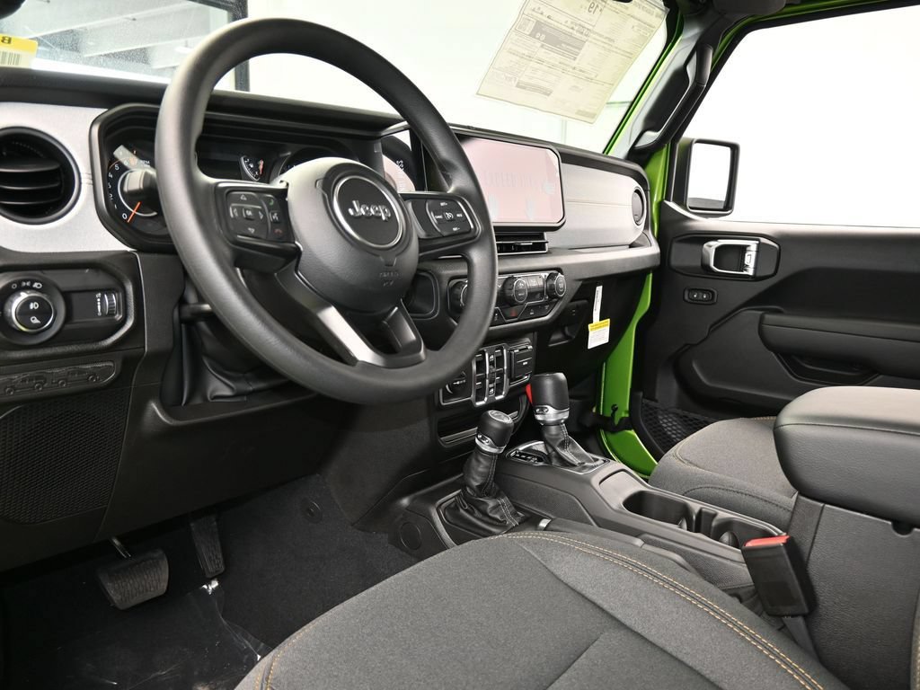 New 2026 Jeep Gladiator Sport AWD/4WD image 12