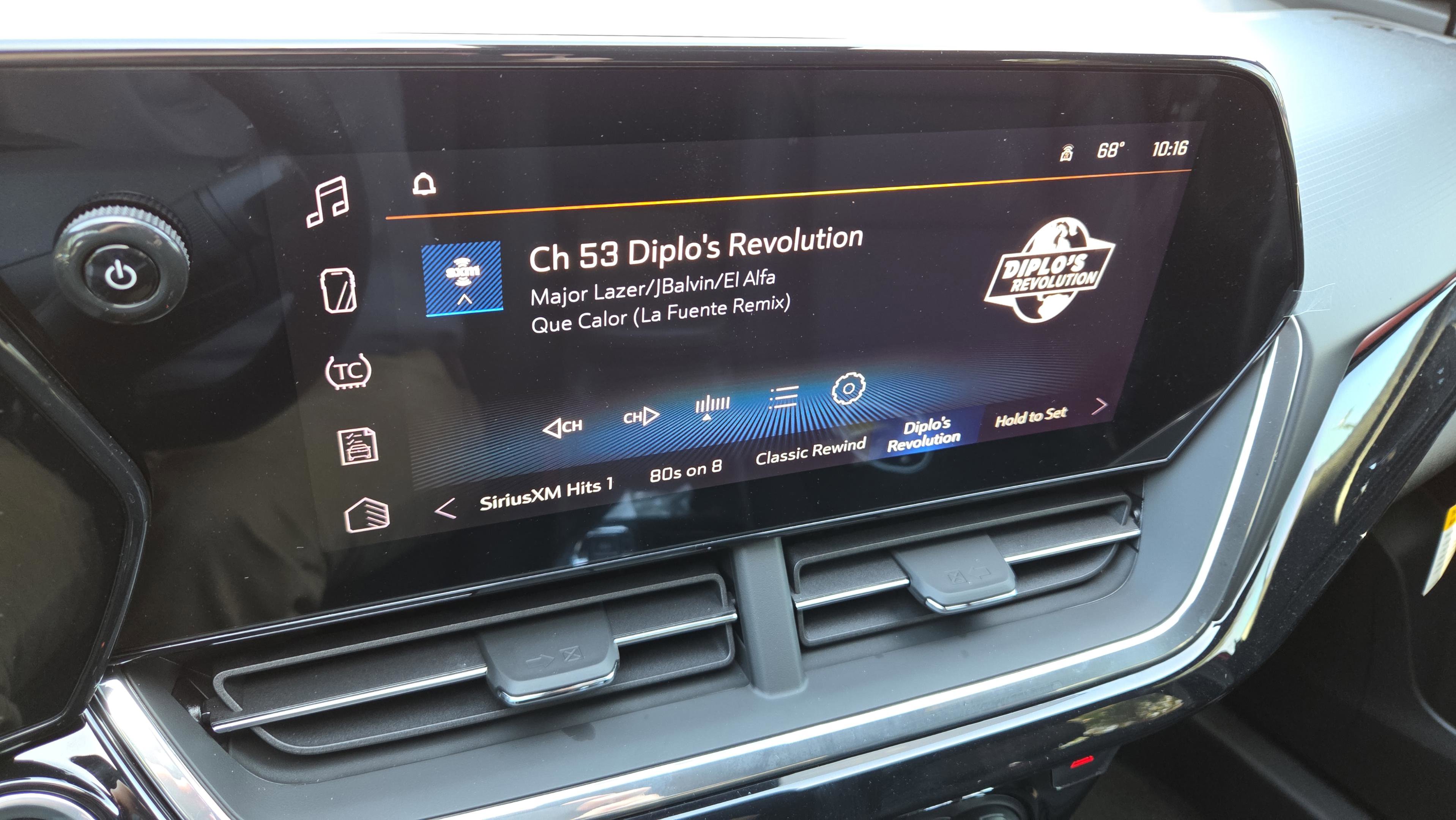 New 2026 Chevrolet Trax RS w/ Driver Confidence Package image 19