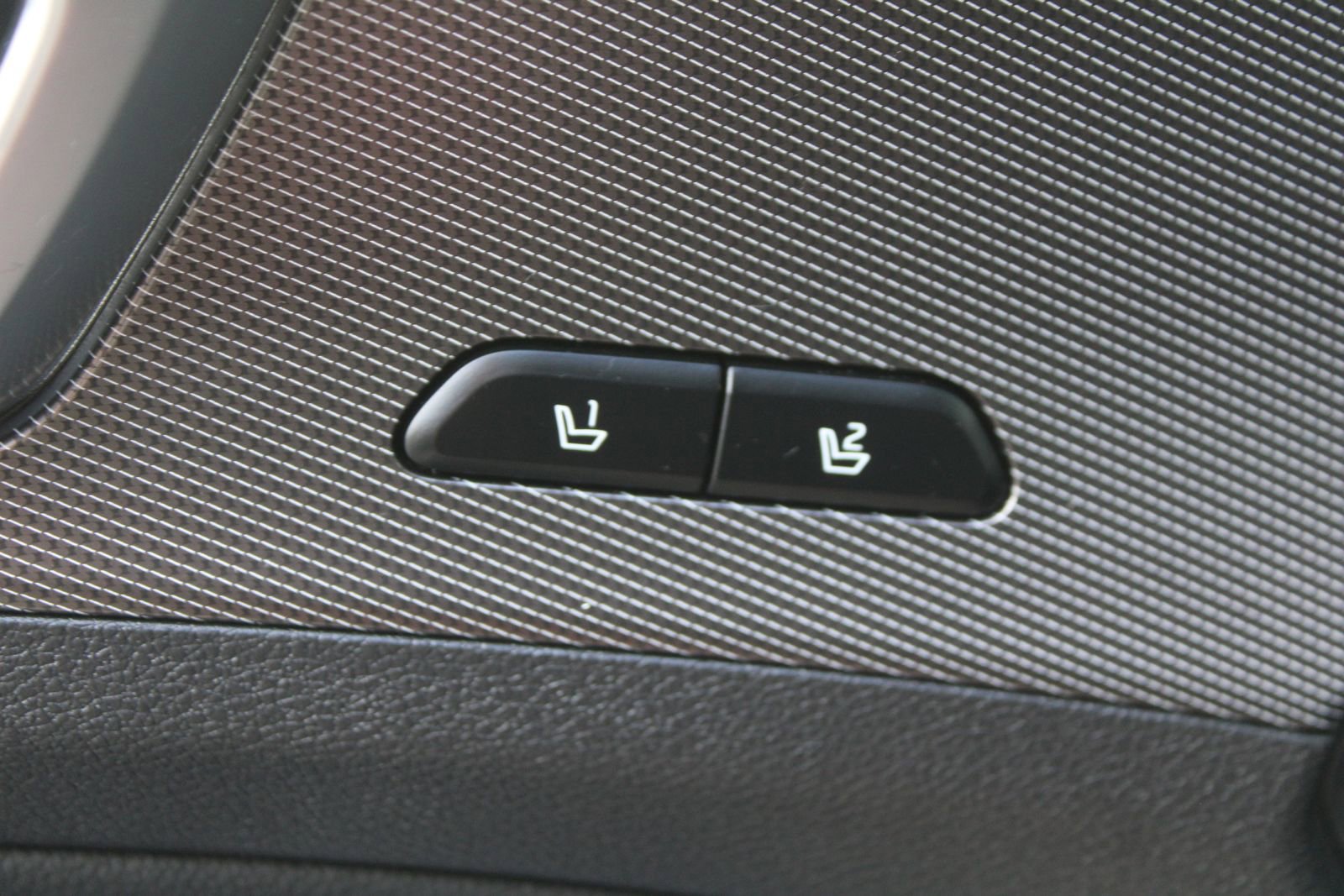 Certified 2025 Kia Sportage SX FWD image 22