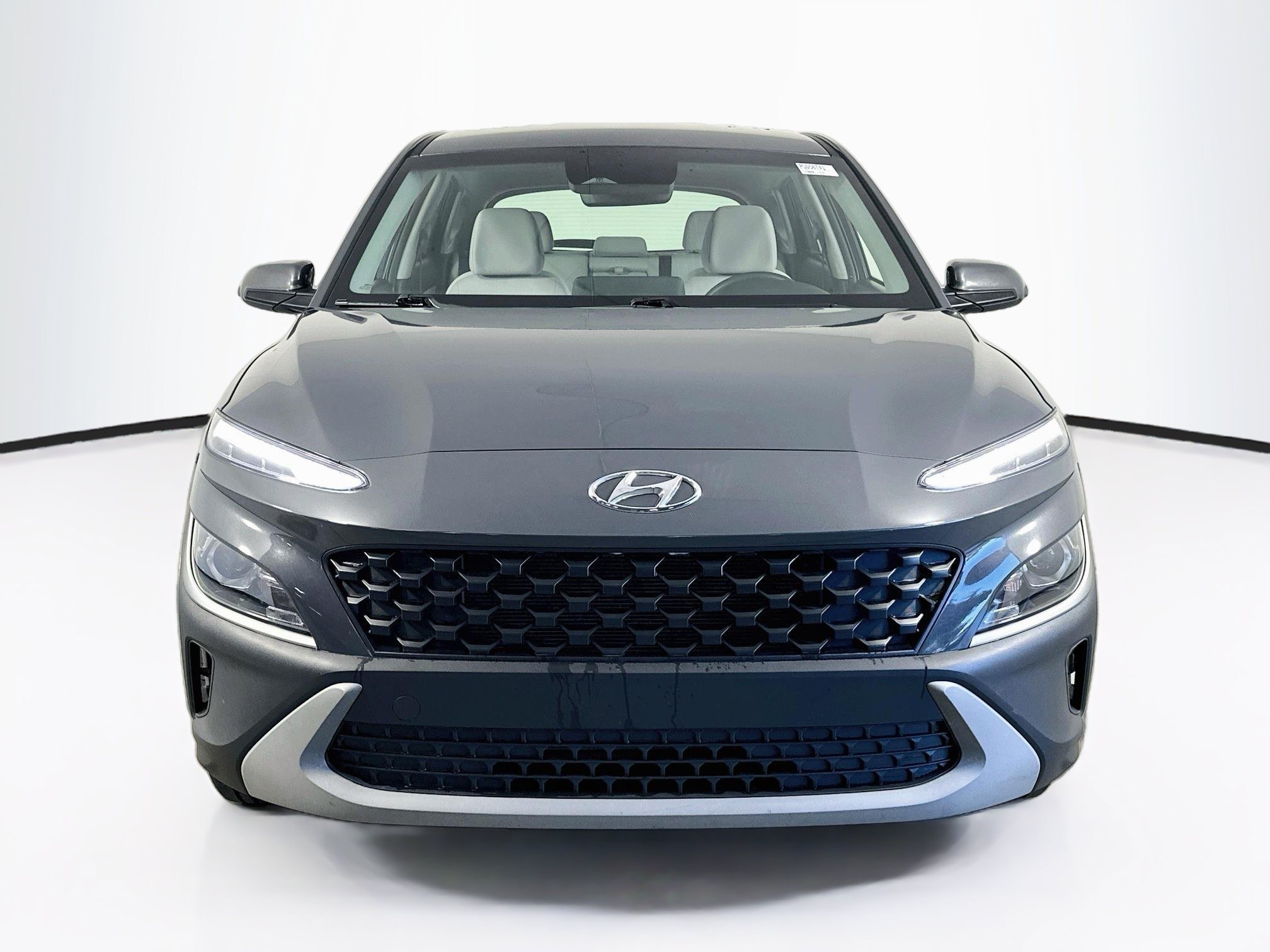 Used 2023 Hyundai Kona SE AWD/4WD image 2