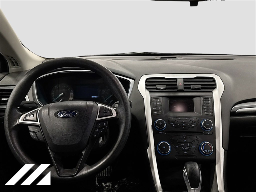 Used 2015 Ford Fusion SE image 22