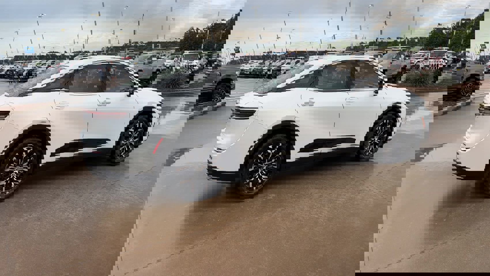 Used 2023 Toyota Crown XLE image 8