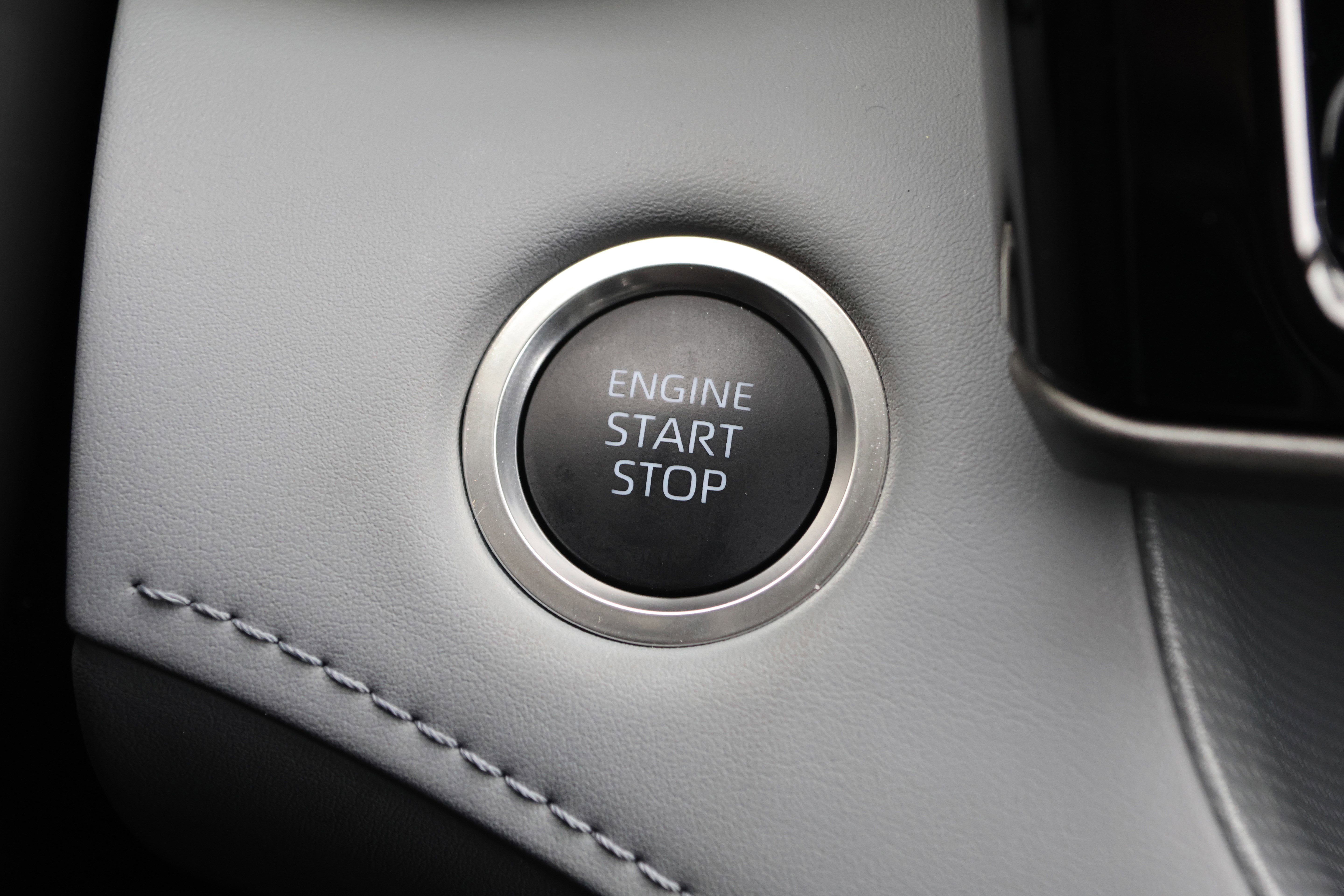 Used 2025 Toyota Highlander Limited image 26