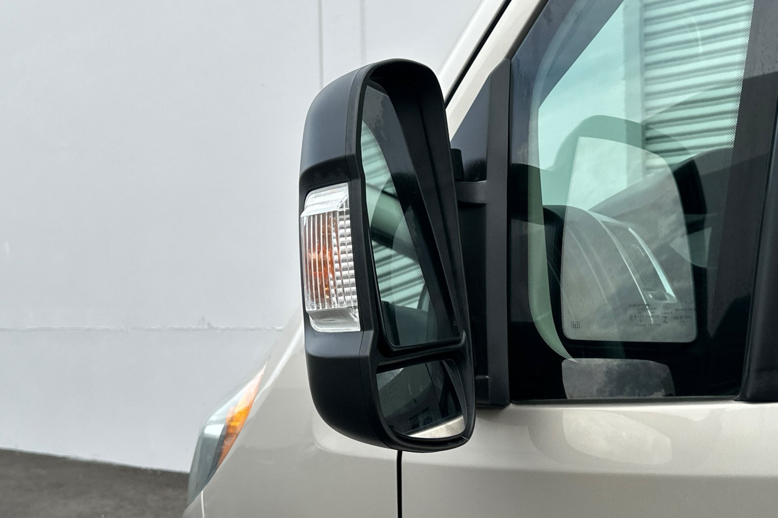 Used 2017 RAM ProMaster 2500 w/ Mopar Trailer Tow Group FWD image 44