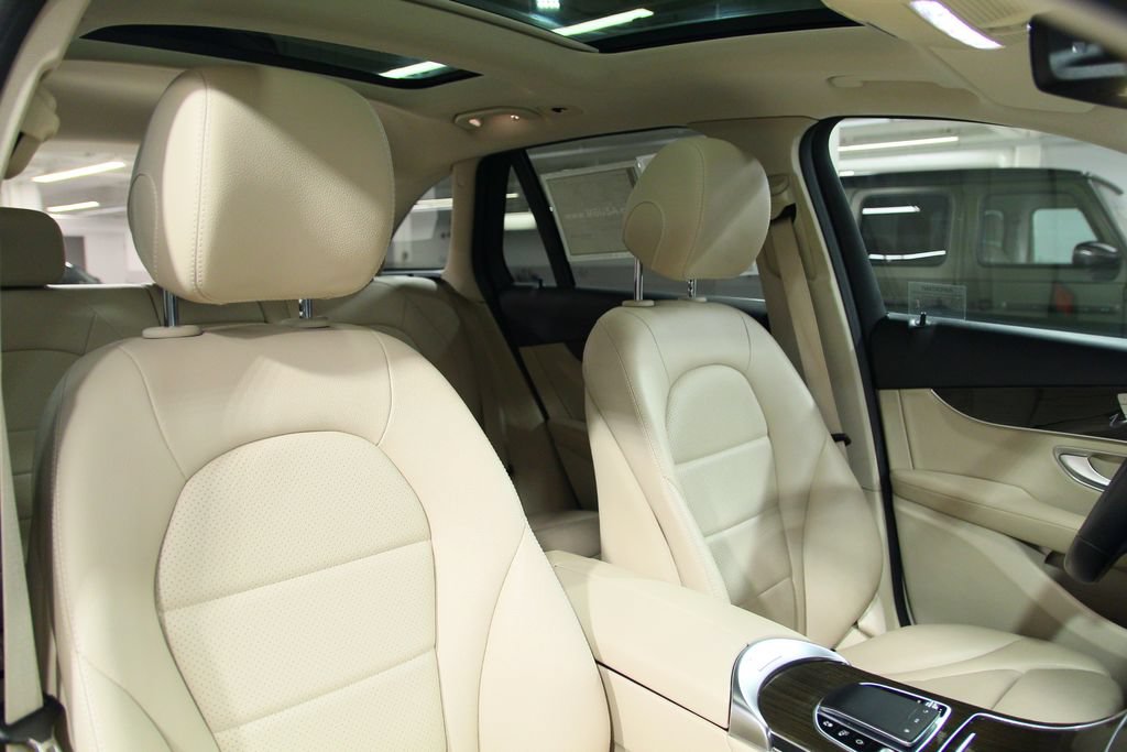 Certified 2021 Mercedes-Benz GLC 300 4MATIC image 23
