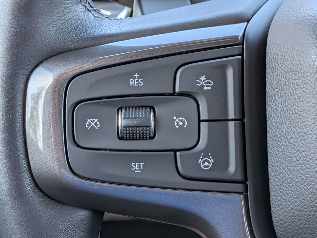 Used 2025 Chevrolet Silverado 1500 High Country w/ Technology Package image 29